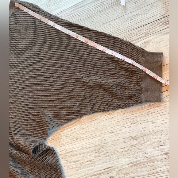 NWT Express Mesh Dolman Knit Sweater Top Taupe Brown Shirt M - Picture 11 of 12